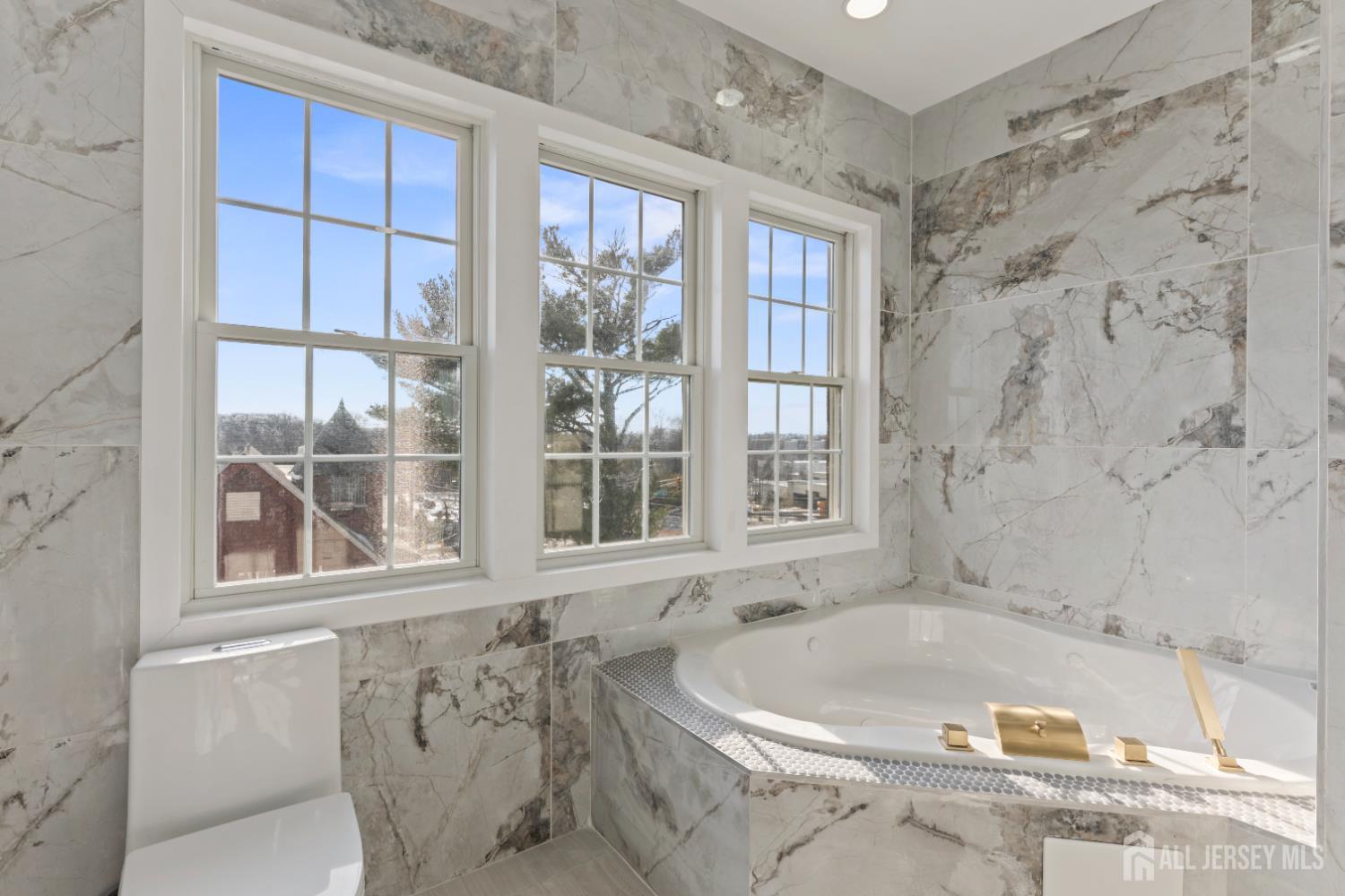 1855 Woodland, Edison, NJ, 08820