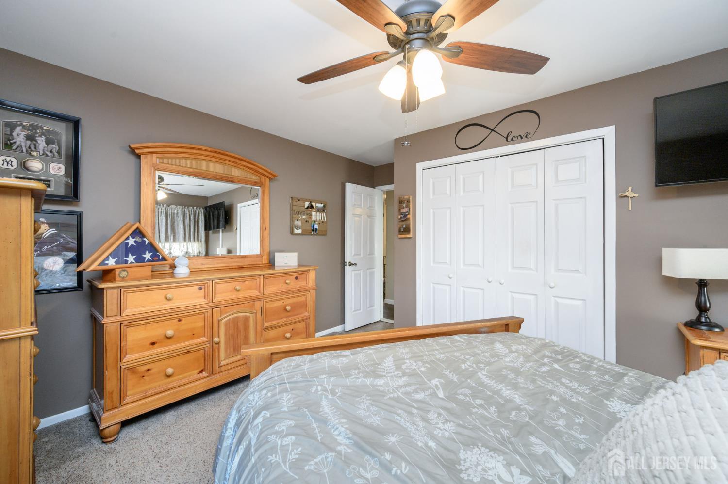 245 Florence, Colonia, NJ, 07067