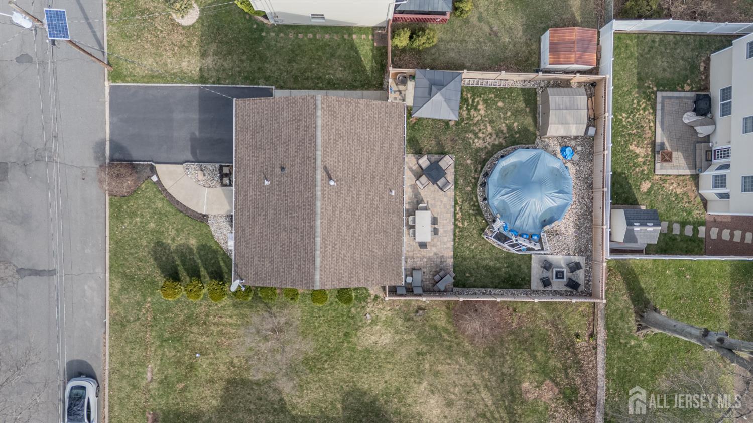 245 Florence, Colonia, NJ, 07067