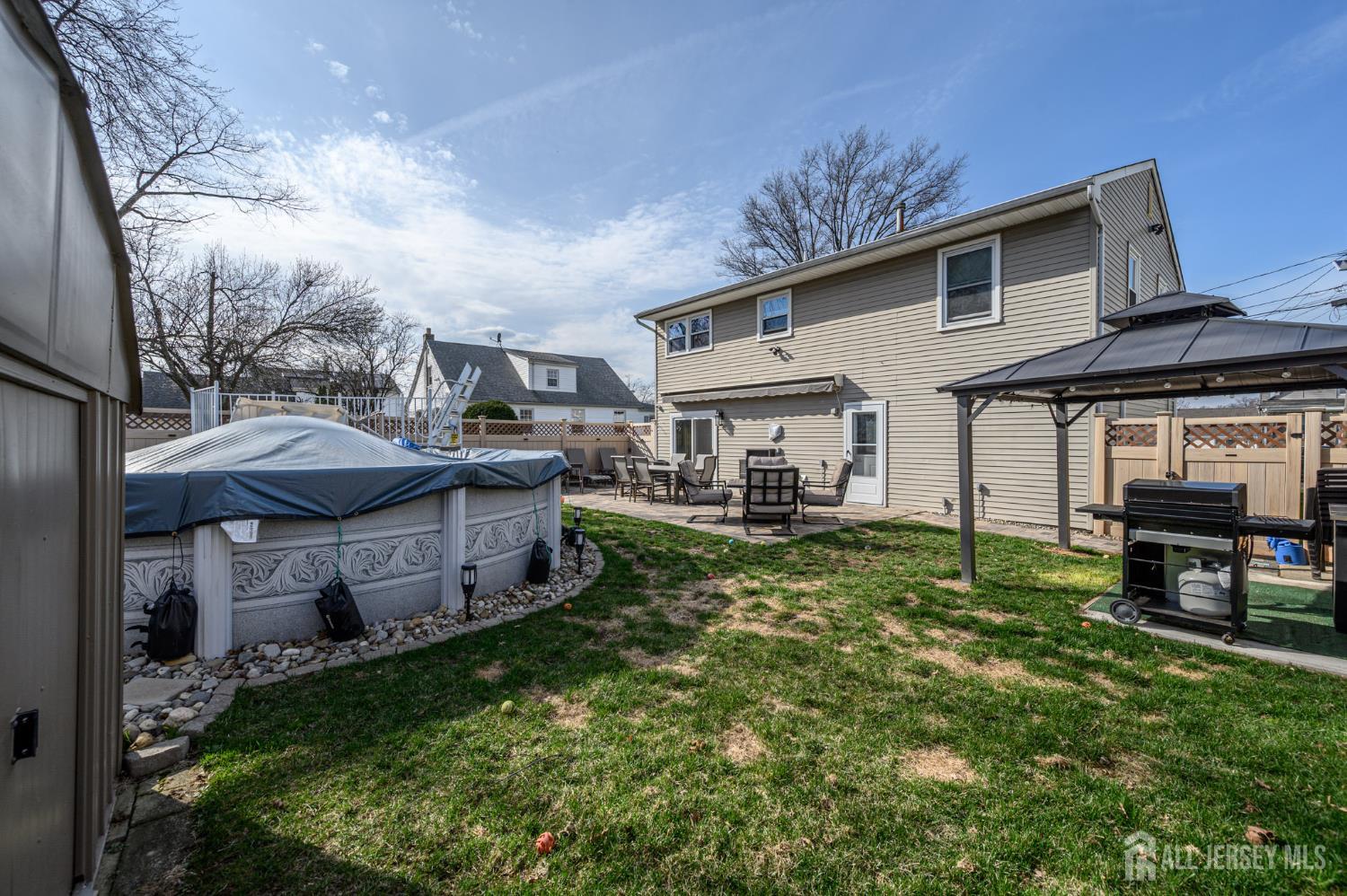 245 Florence, Colonia, NJ, 07067