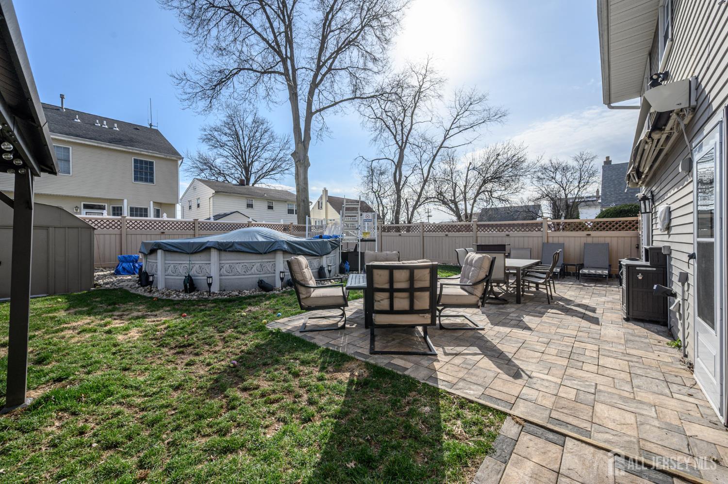 245 Florence, Colonia, NJ, 07067
