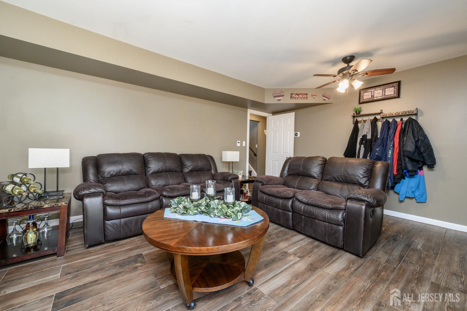 245 Florence, Colonia, NJ, 07067