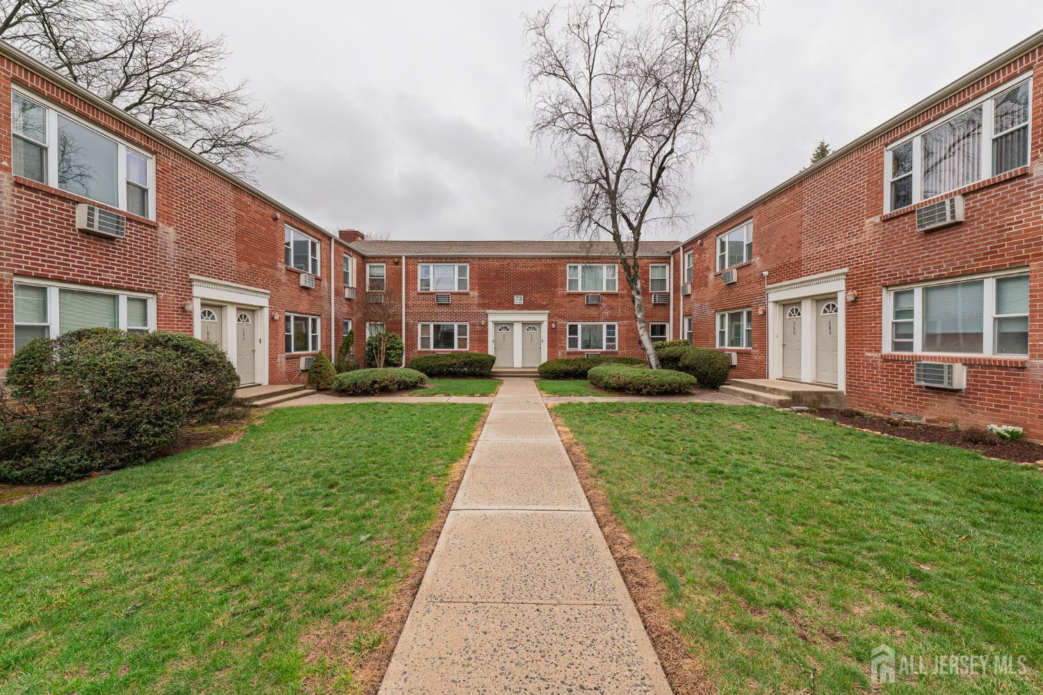 72 Fox UNIT 7b, Edison, NJ, 08817