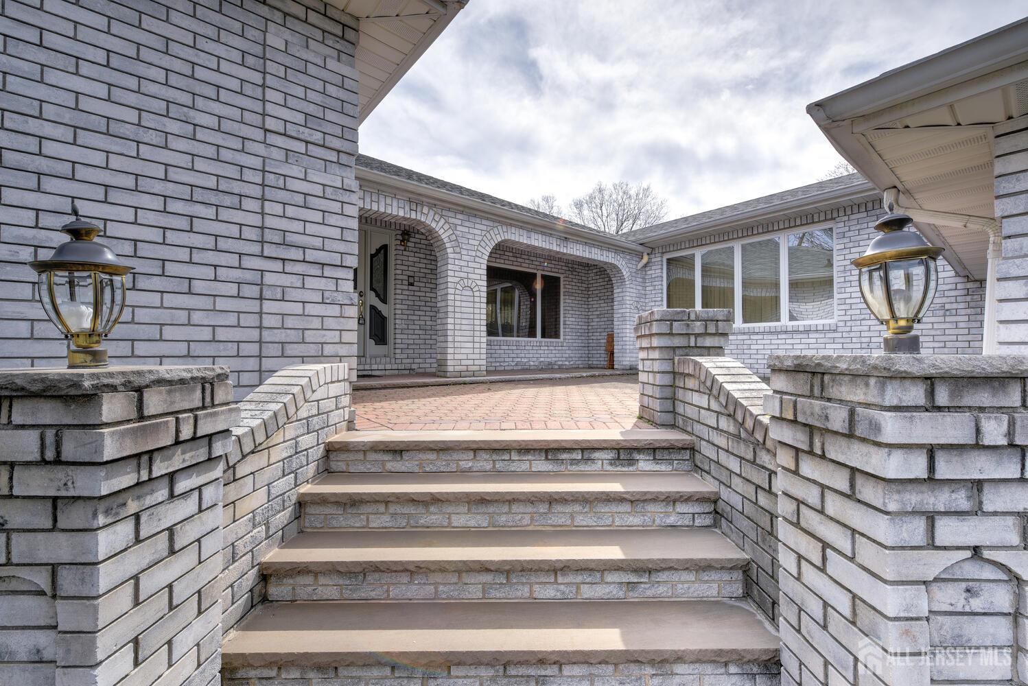 197-A Amboy, Metuchen, NJ, 08840