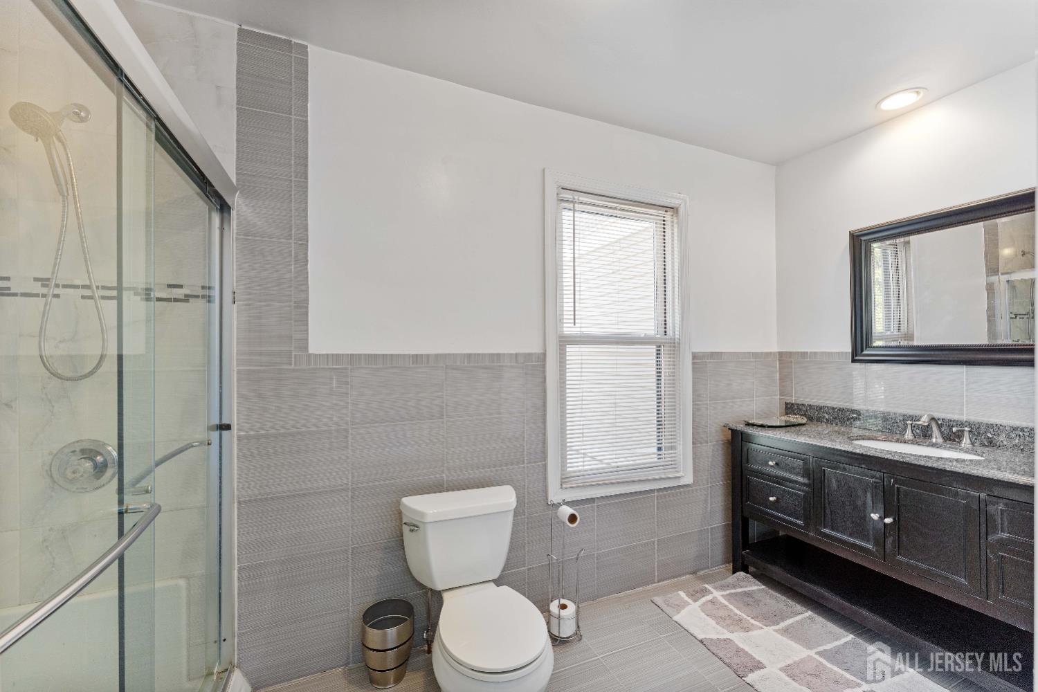 150 W 5th, Roselle, NJ, 07202