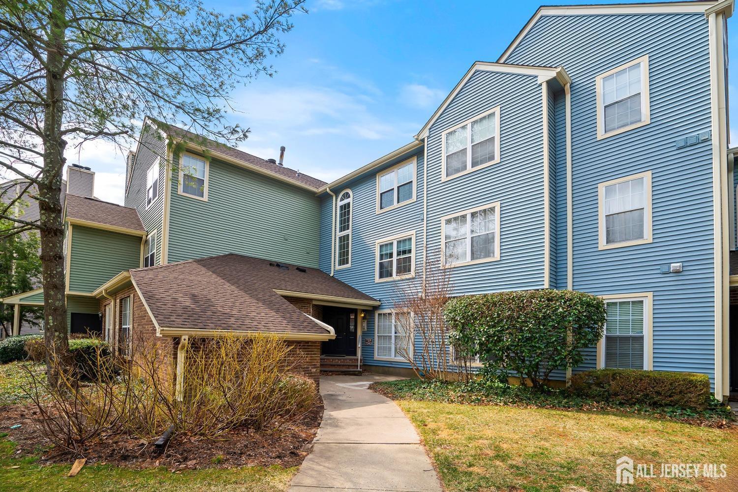 Homes for Sale in South Brunswick, NJ