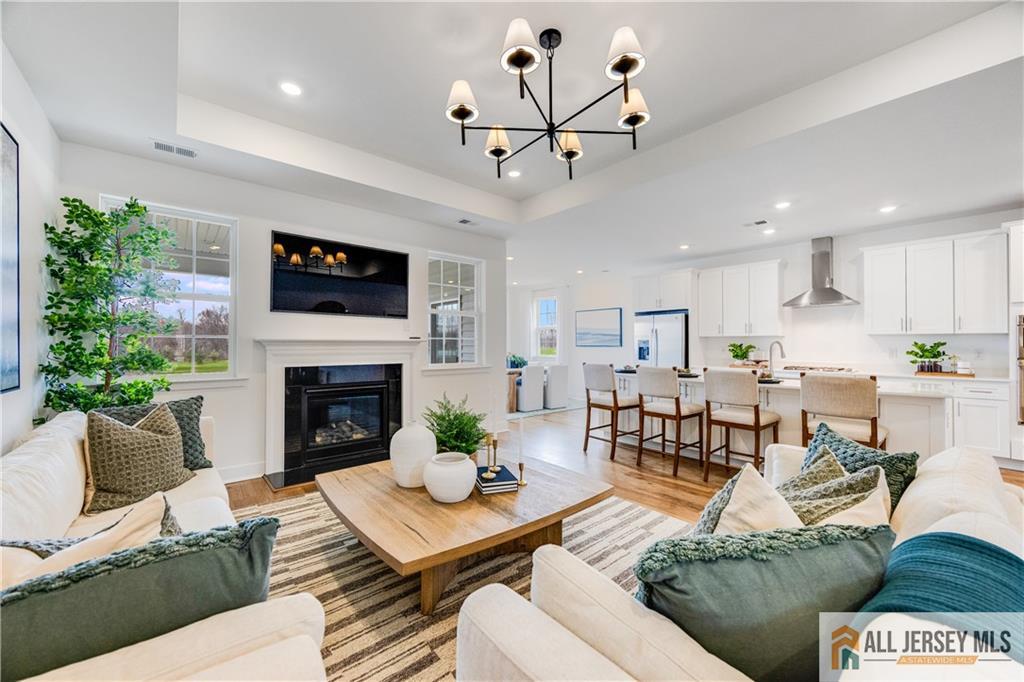 11 Huddy, Highlands, NJ, 07732