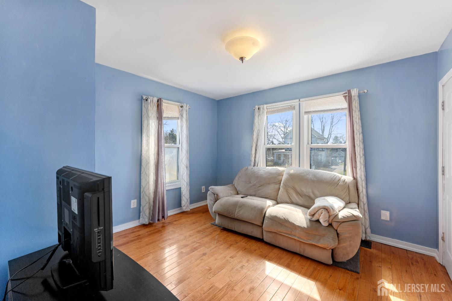 150 W 5th, Roselle, NJ, 07202