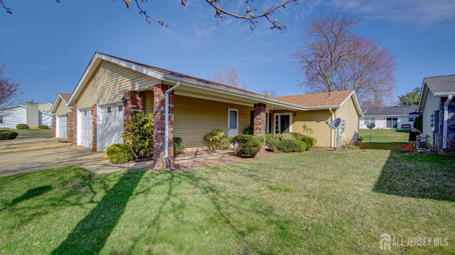 138 Concordia UNIT A, Monroe, NJ, 08831