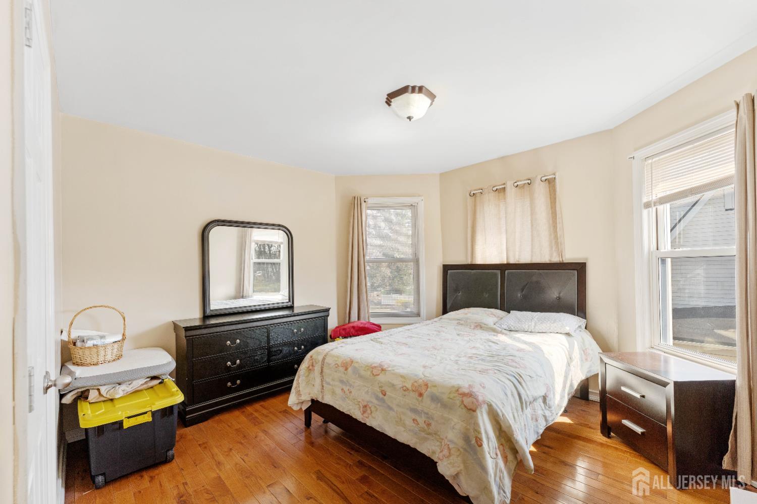 150 W 5th, Roselle, NJ, 07202