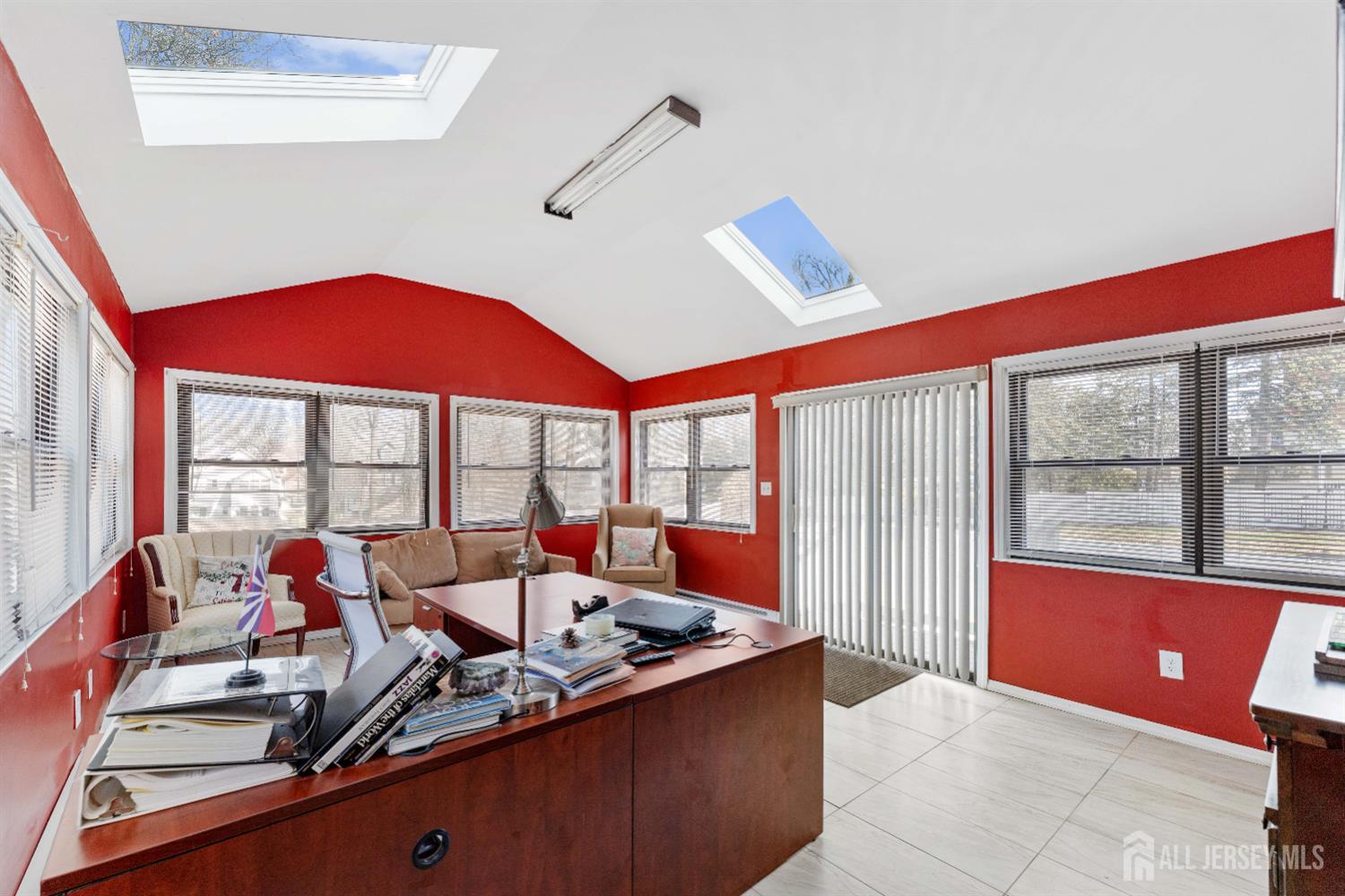 150 W 5th, Roselle, NJ, 07202