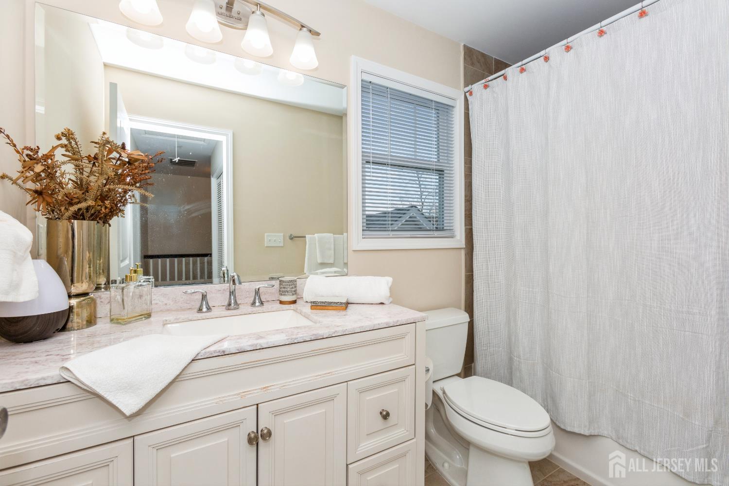 45 MILLER, Highlands, NJ, 07732