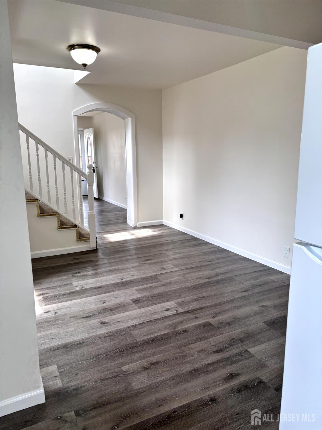 210 2nd, Middlesex, NJ, 08846