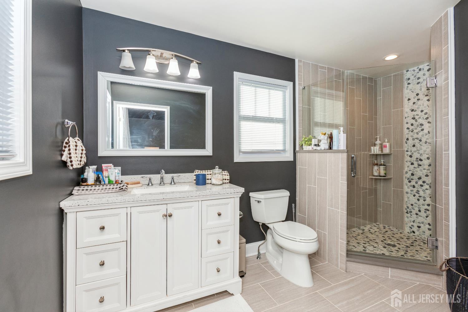 45 MILLER, Highlands, NJ, 07732