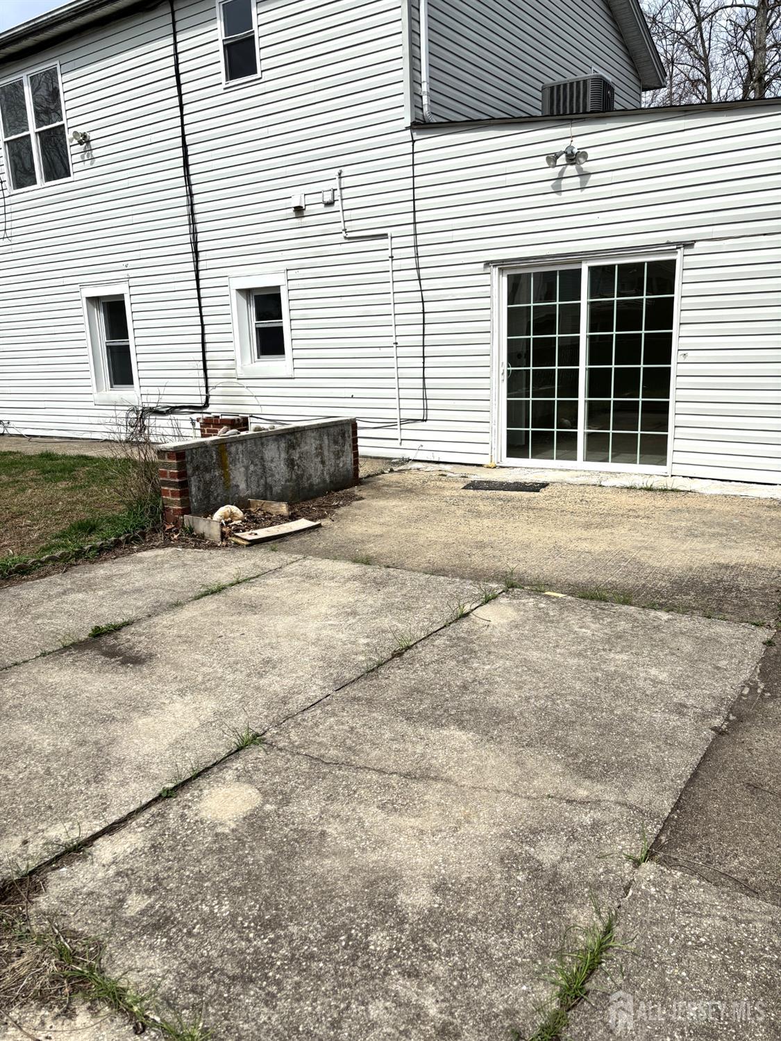 210 2nd, Middlesex, NJ, 08846