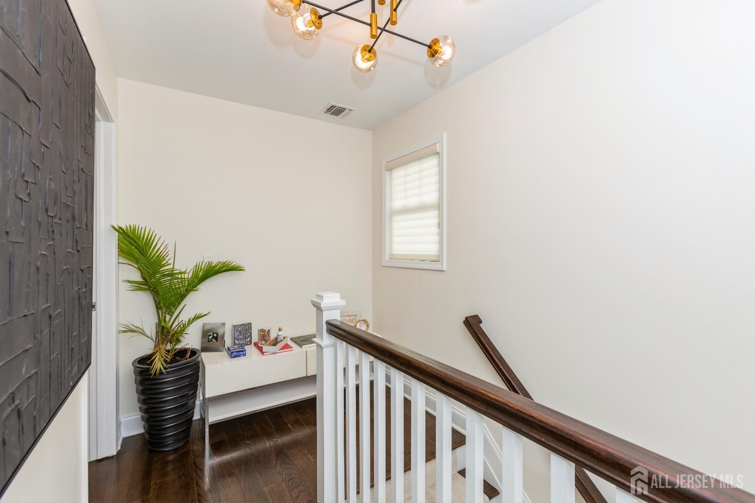 45 MILLER, Highlands, NJ, 07732