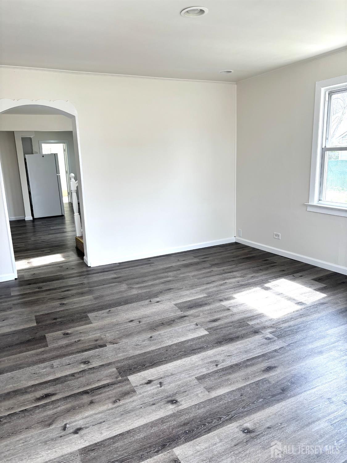 210 2nd, Middlesex, NJ, 08846