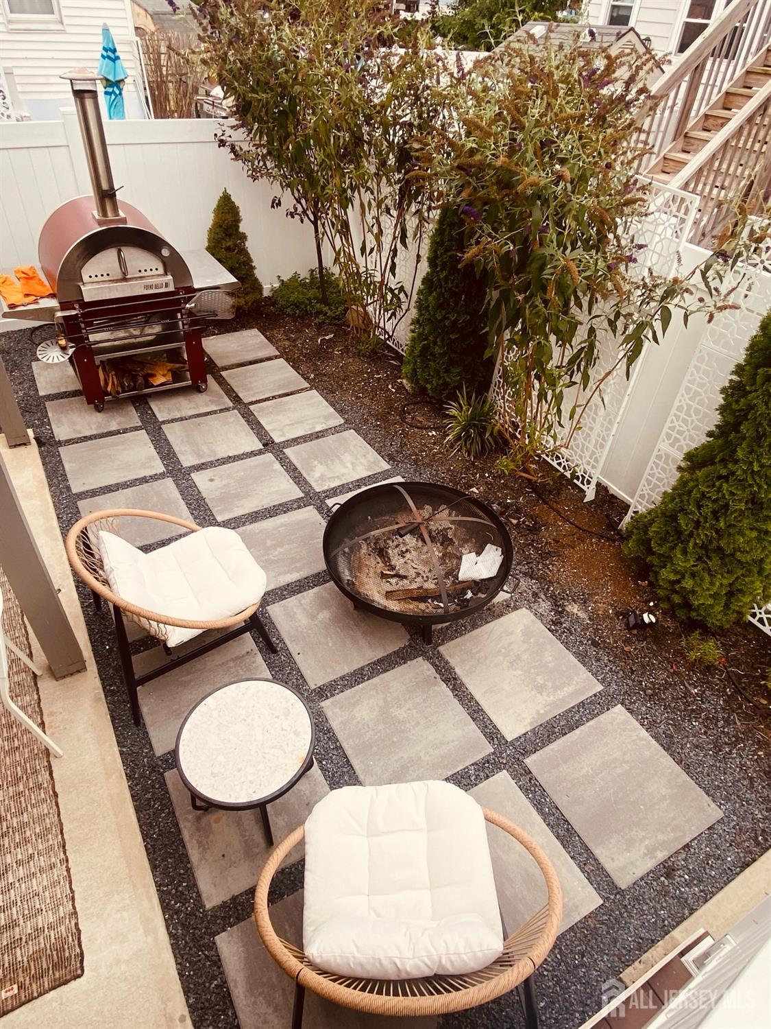 45 MILLER, Highlands, NJ, 07732