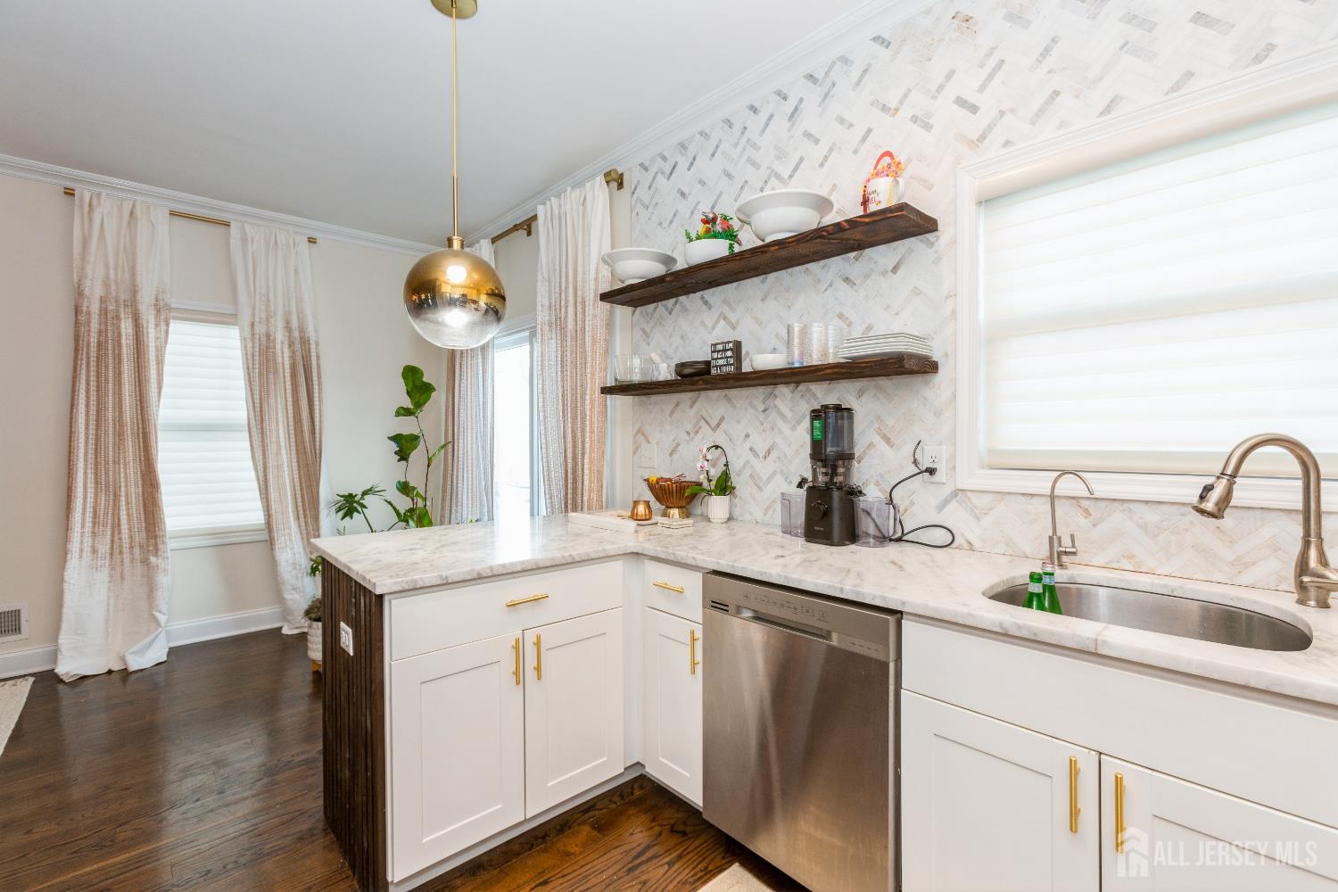 45 MILLER, Highlands, NJ, 07732