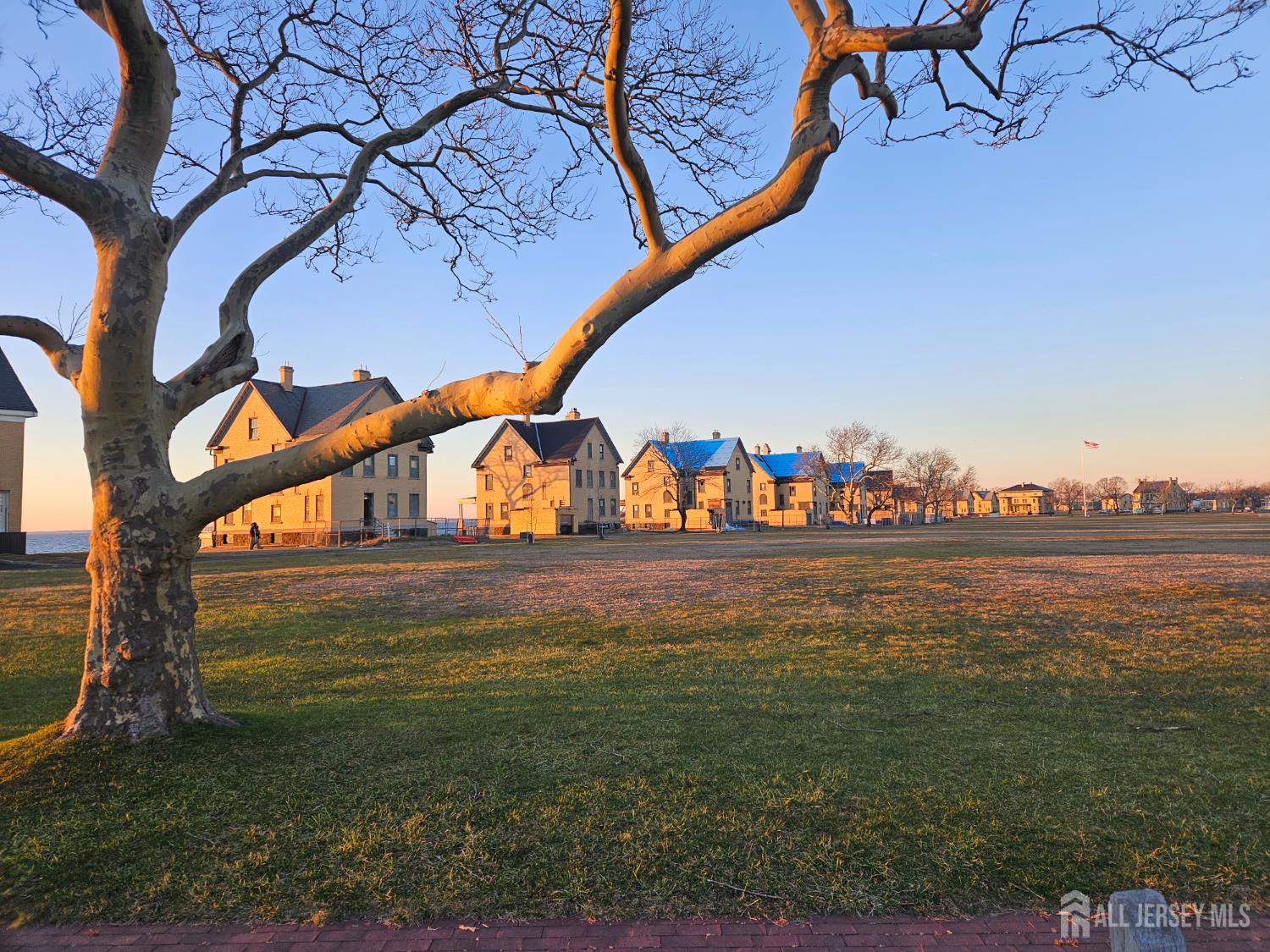 45 MILLER, Highlands, NJ, 07732