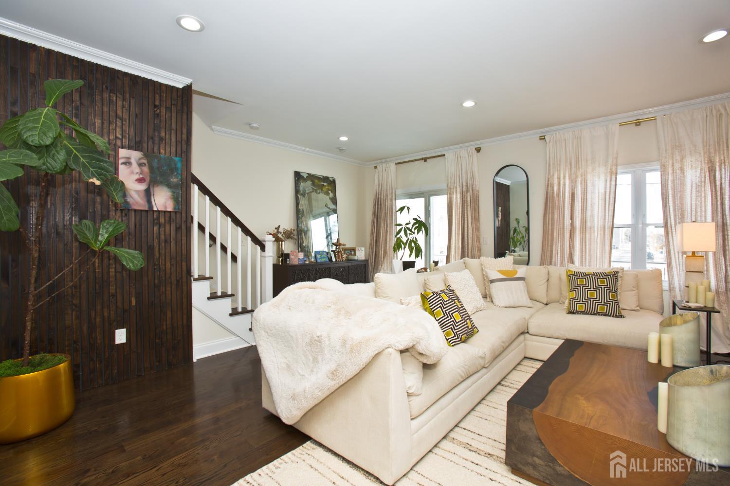 45 MILLER, Highlands, NJ, 07732