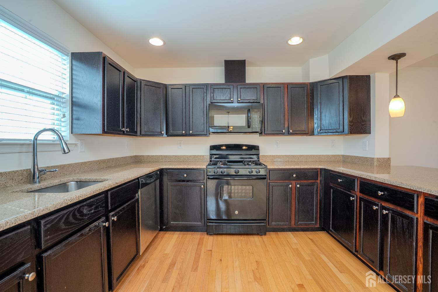 10 Alerica, Franklin, NJ, 08873