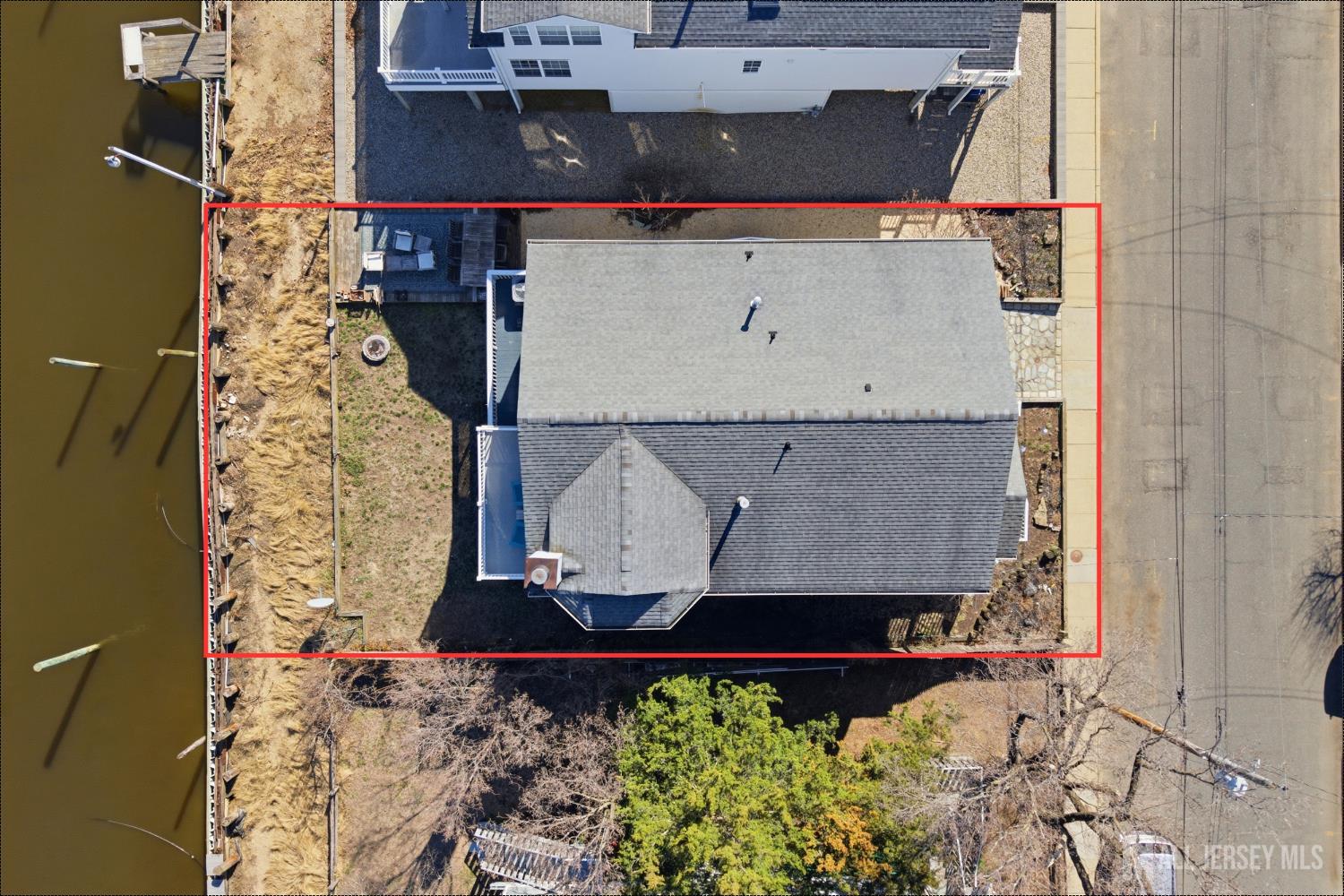 11 Huddy, Highlands, NJ, 07732