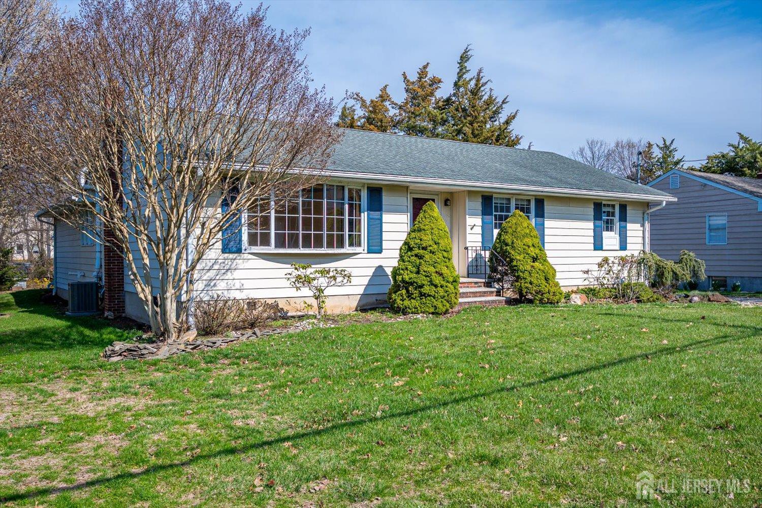 Homes for Sale in Edison, NJ