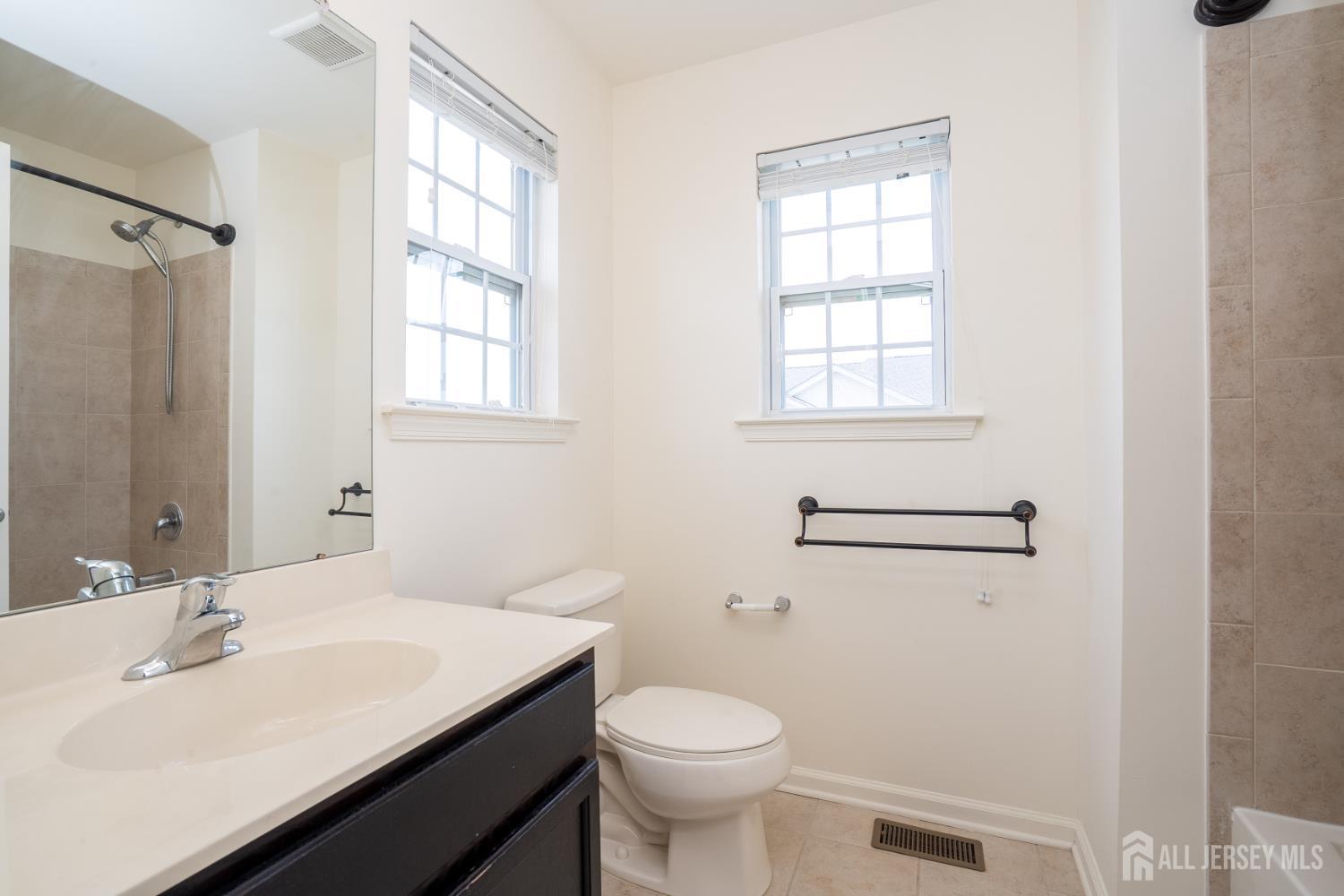 10 Alerica, Franklin, NJ, 08873