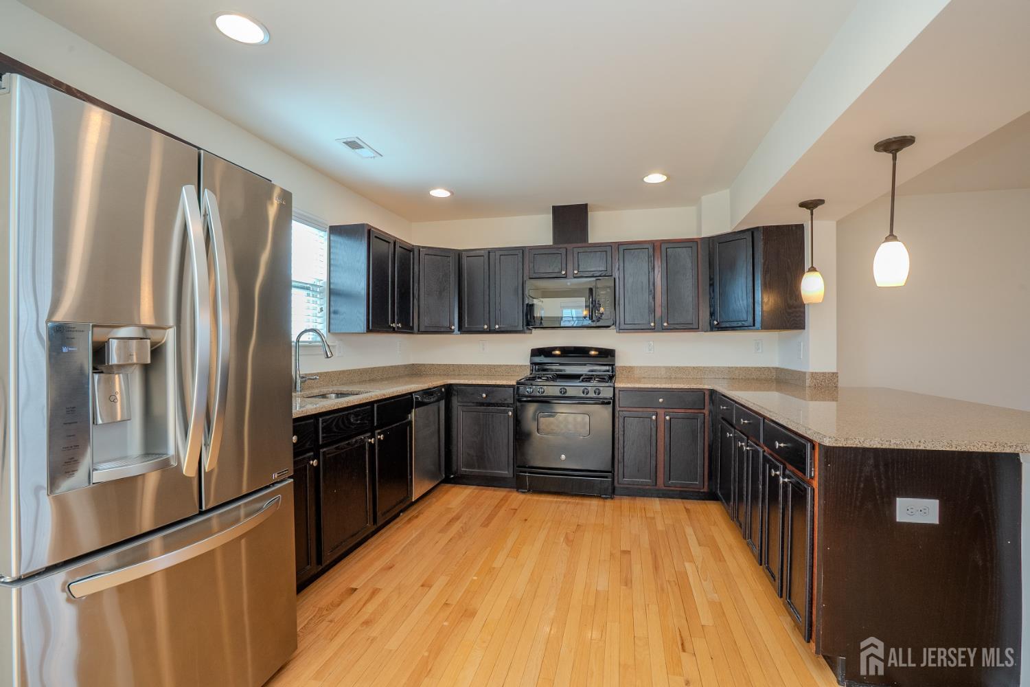 10 Alerica, Franklin, NJ, 08873