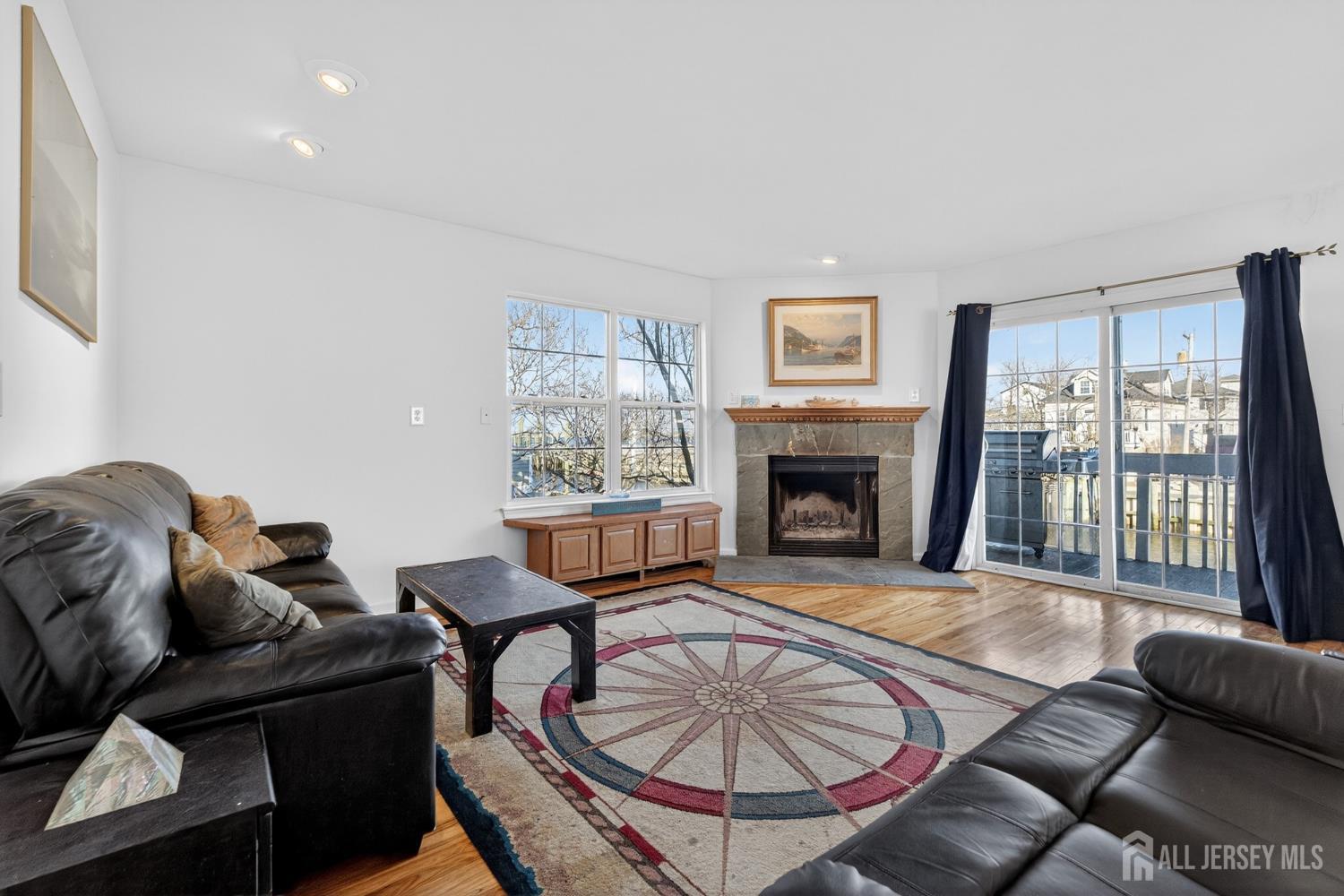 11 Huddy, Highlands, NJ, 07732