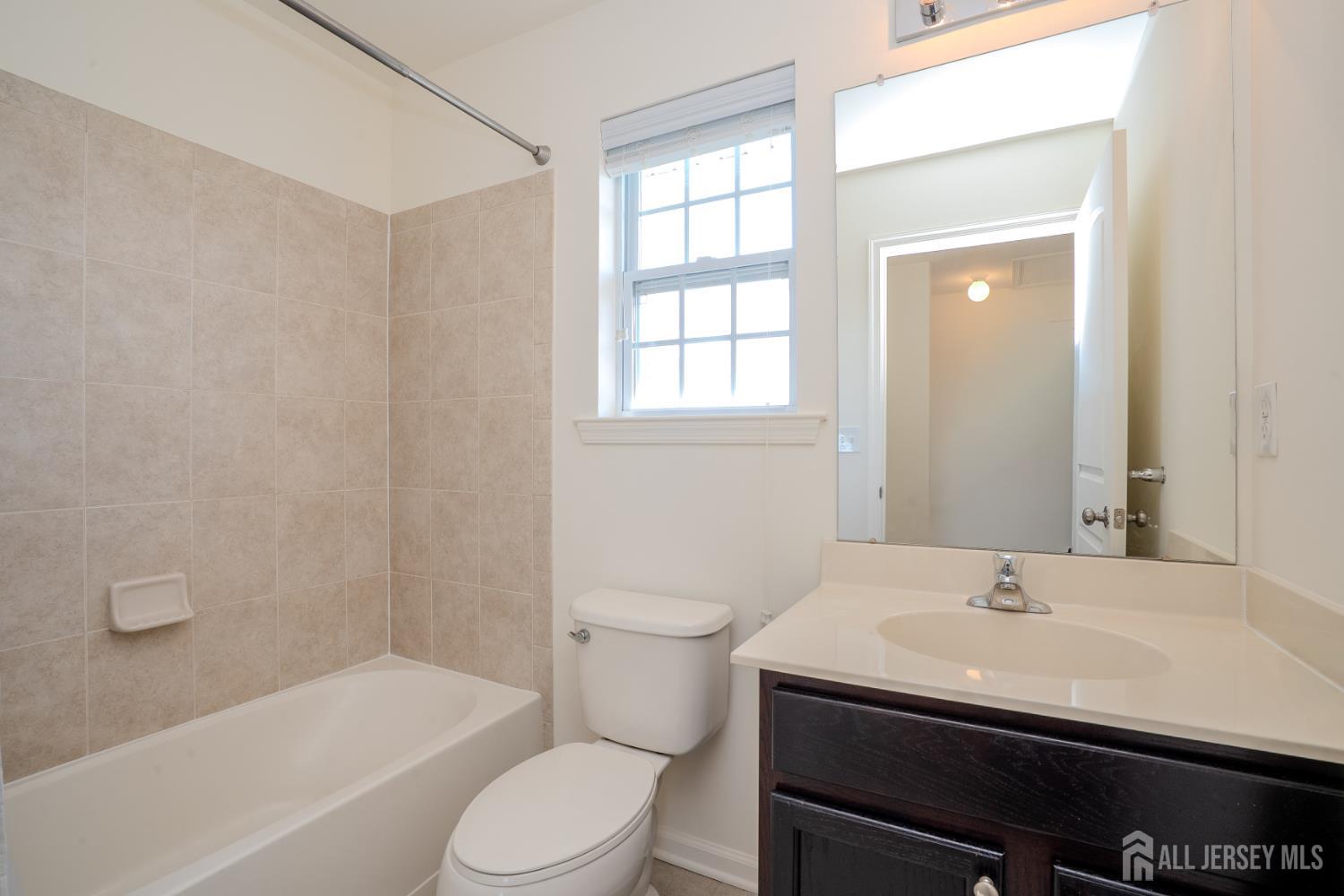 10 Alerica, Franklin, NJ, 08873