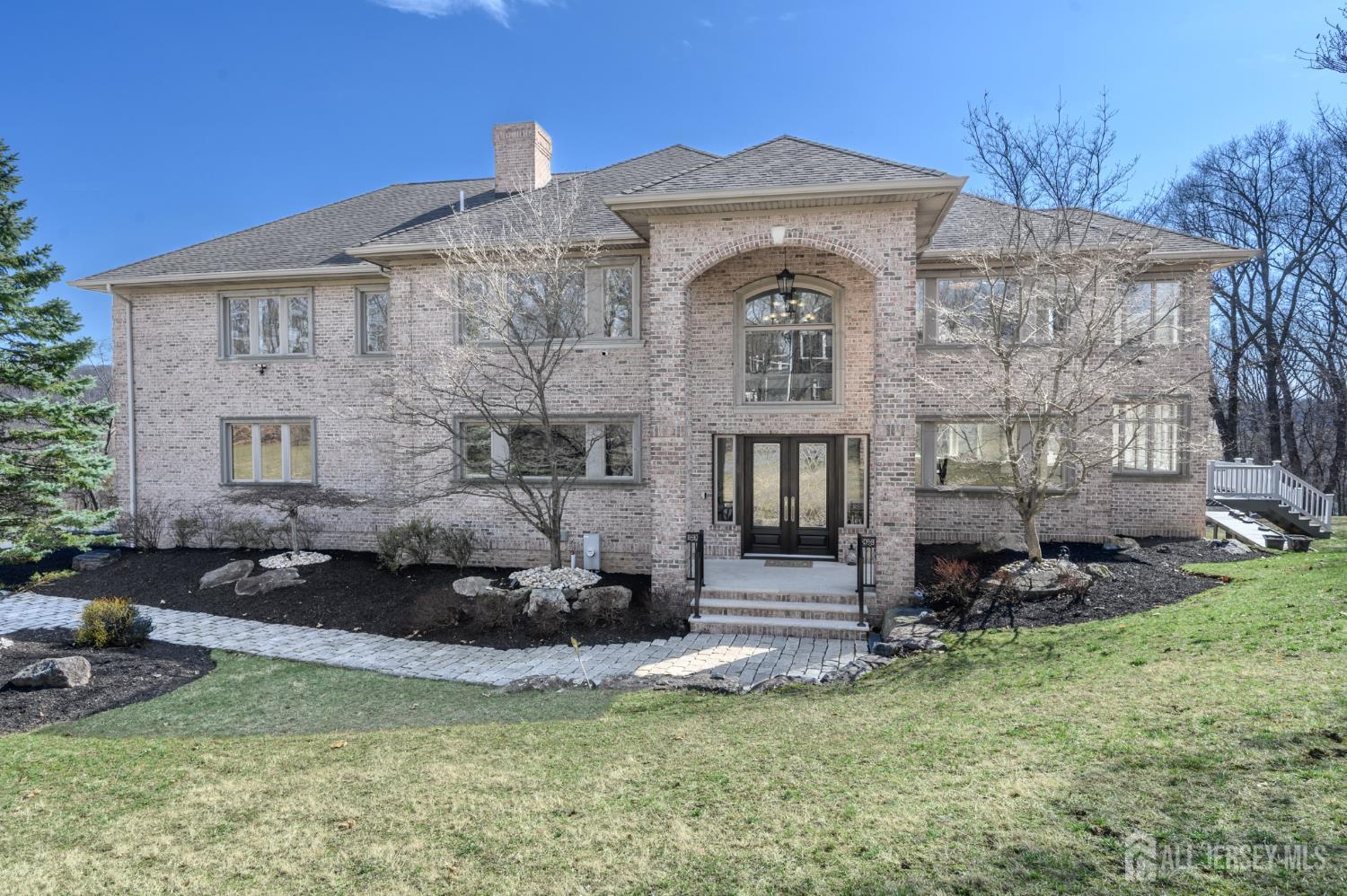 5 Lourdes Court, Farmingdale, NJ, 07727