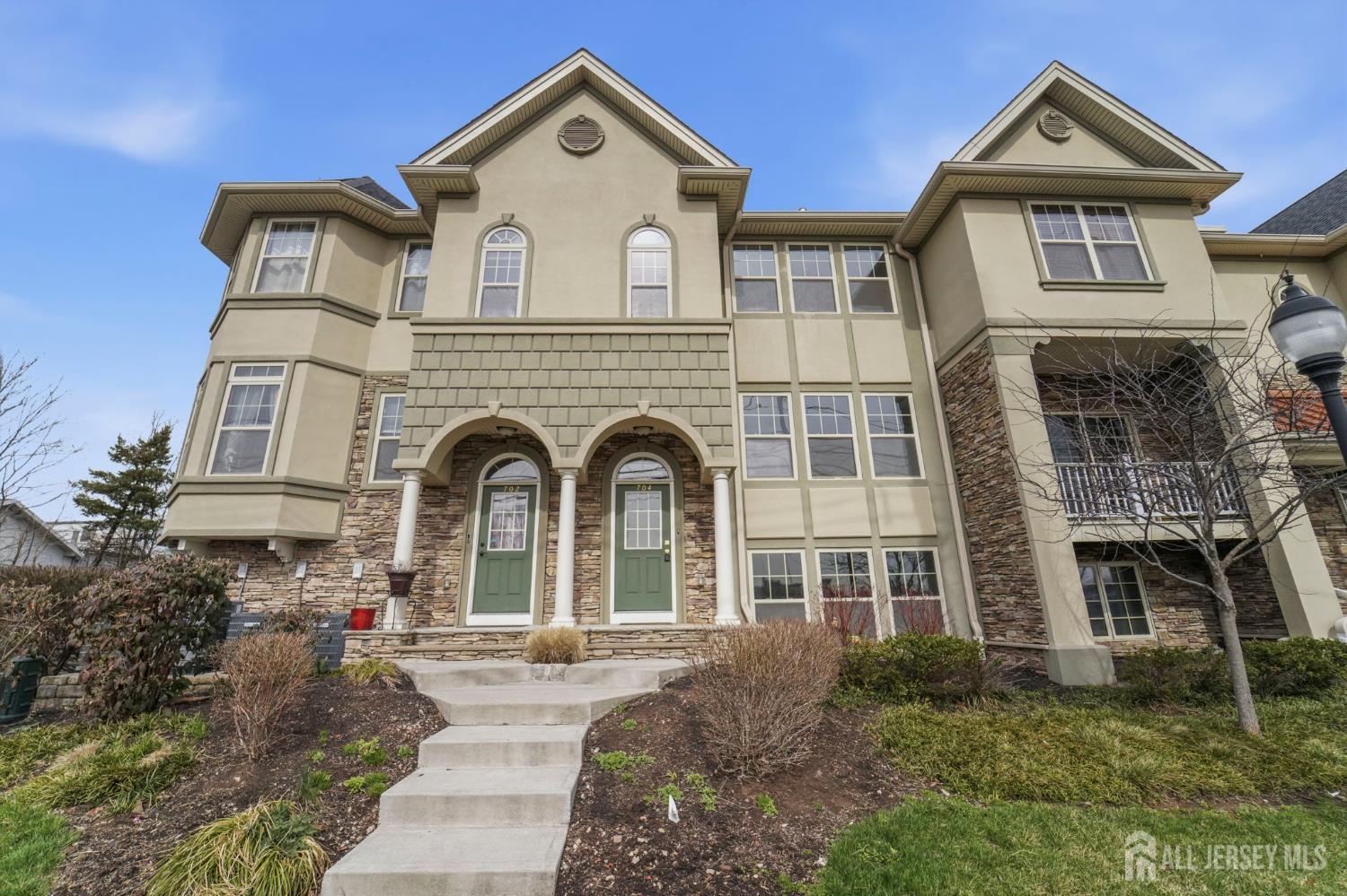 32 Eileen, Edison, NJ, 08837