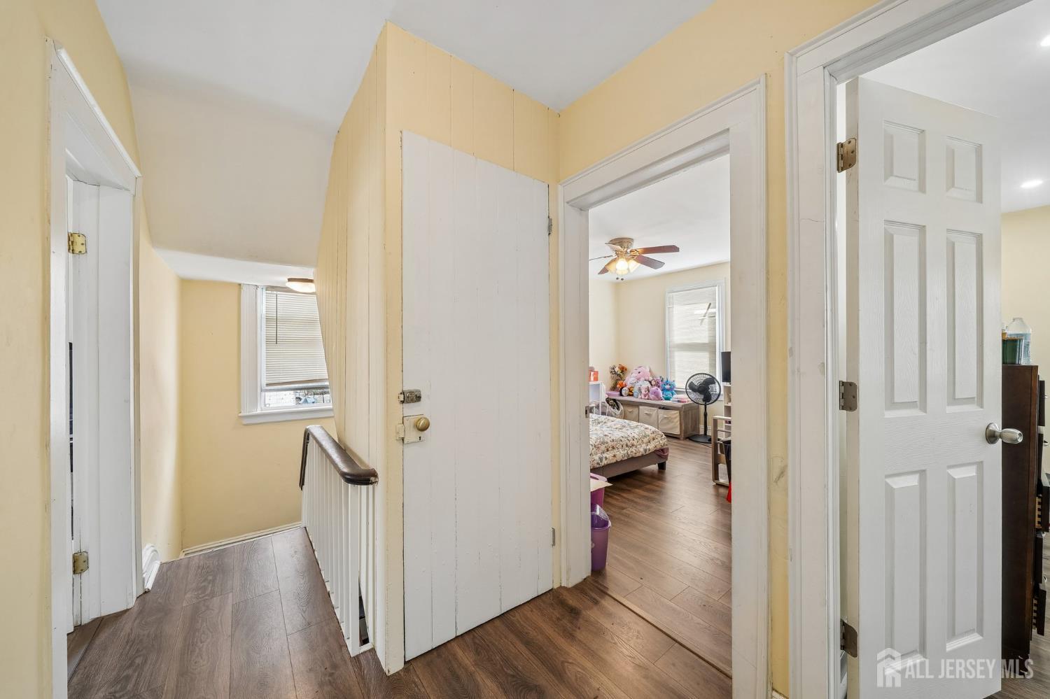 44 state, East Orange, NJ, 07017