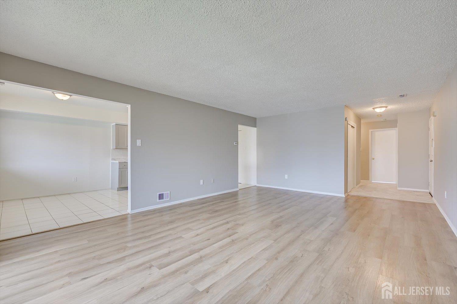 1607 Edison Glen, Edison, NJ, 08837