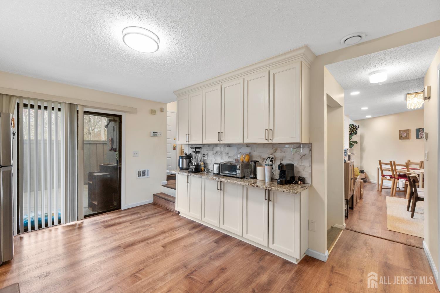 272 Westgate, Edison, NJ, 08820