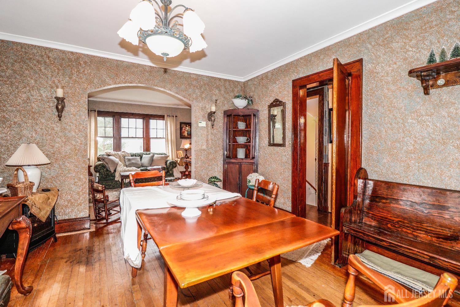 544 W W Meadow, Rahway, NJ, 07065