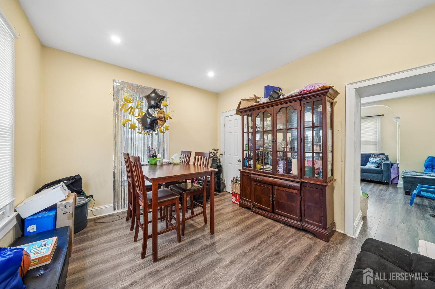 44 state, East Orange, NJ, 07017