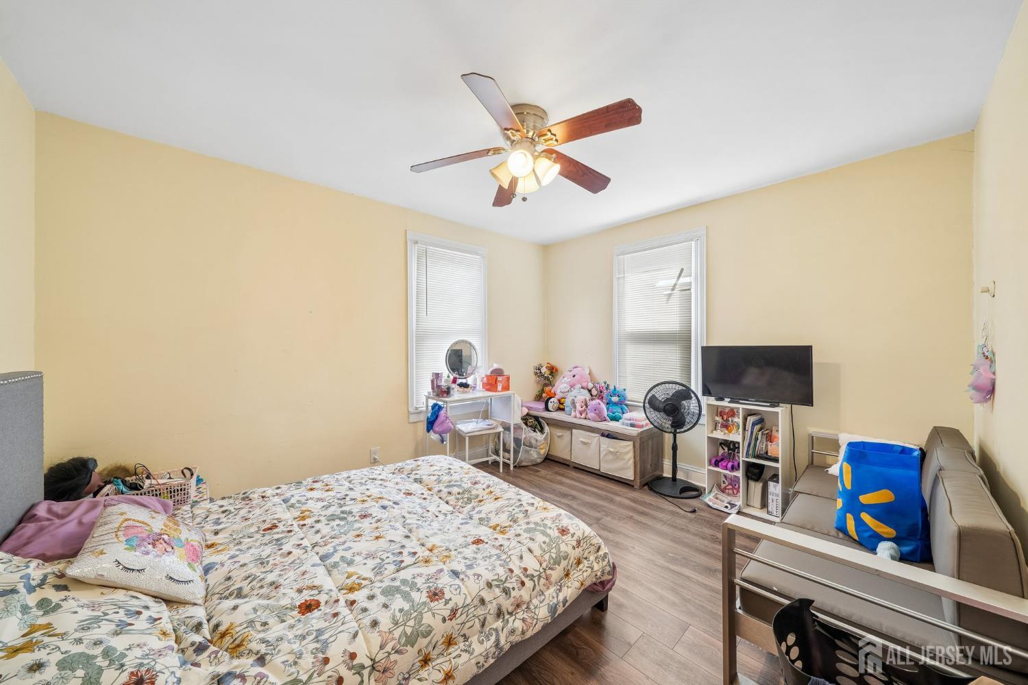 44 state, East Orange, NJ, 07017