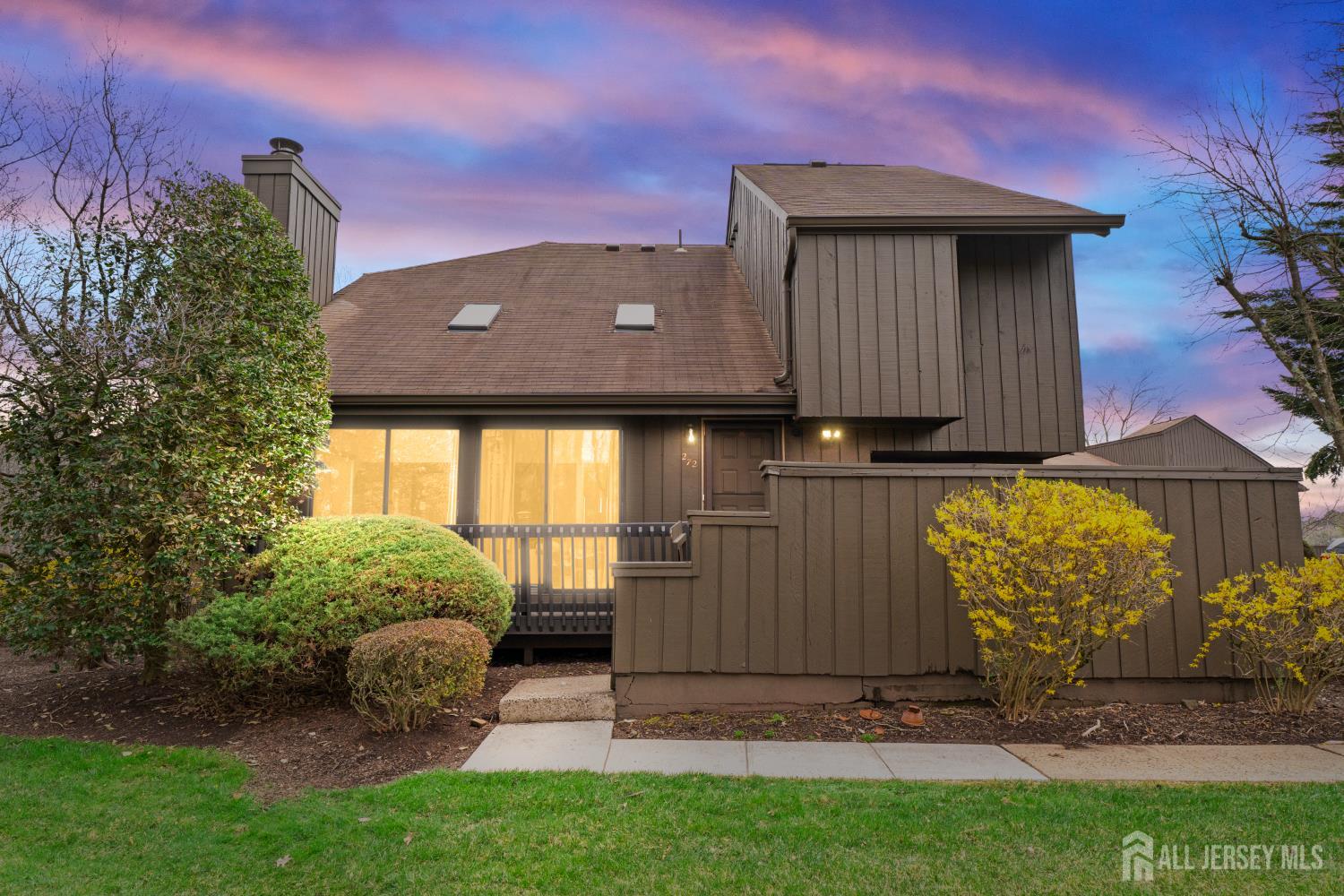 272 Westgate, Edison, NJ, 08820