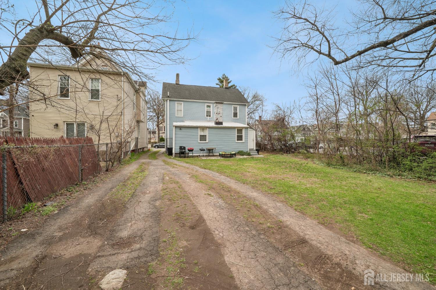 44 state, East Orange, NJ, 07017