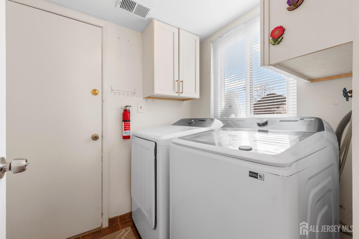 272 Westgate, Edison, NJ, 08820