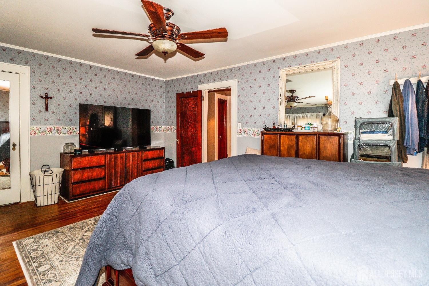 544 W W Meadow, Rahway, NJ, 07065