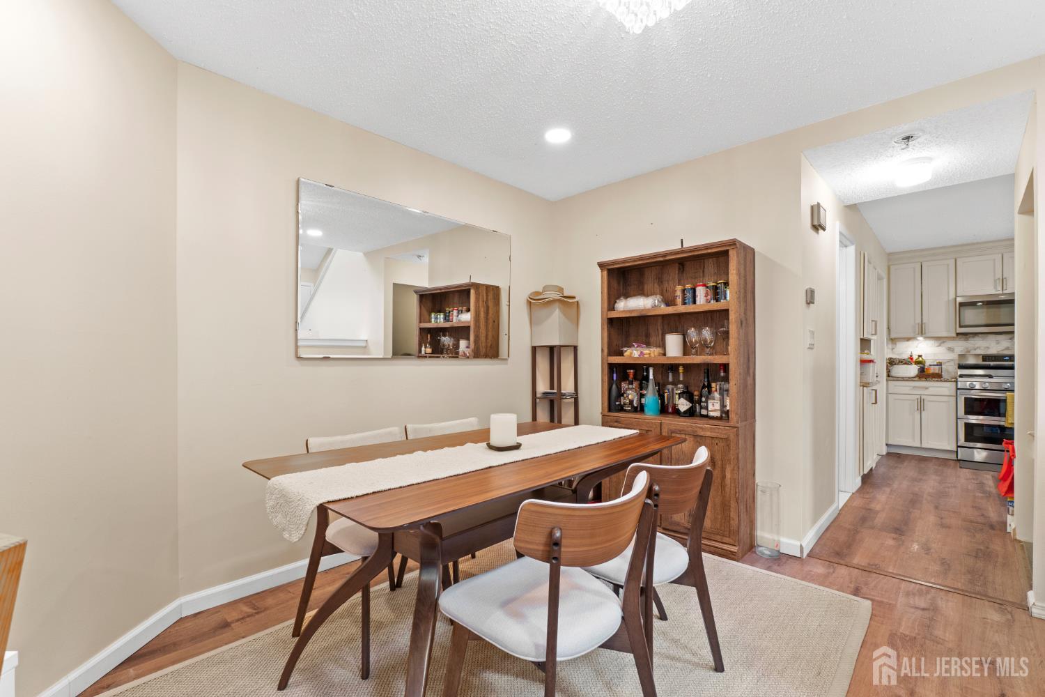 272 Westgate, Edison, NJ, 08820