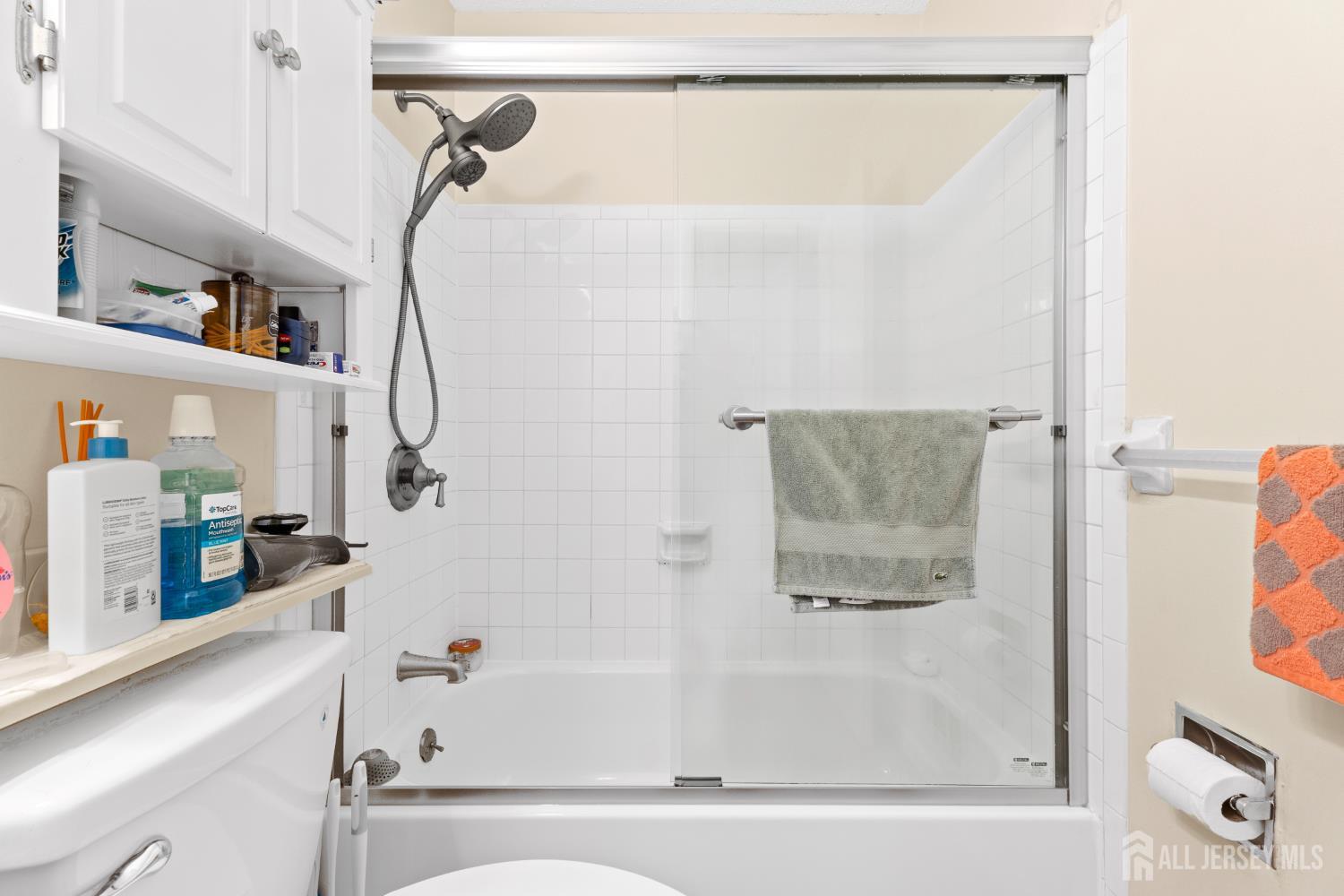 272 Westgate, Edison, NJ, 08820