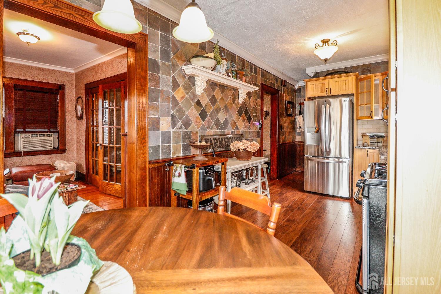 544 W W Meadow, Rahway, NJ, 07065