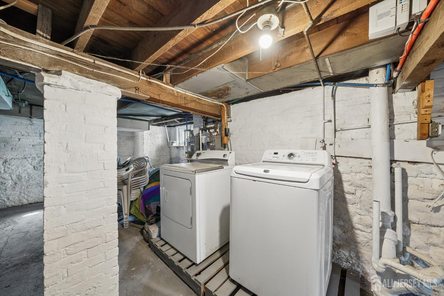 44 state, East Orange, NJ, 07017