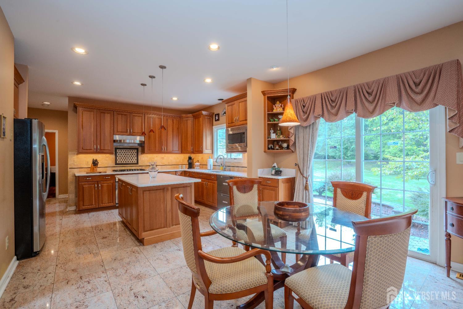 31 Sapphire, West Windsor, NJ, 08550