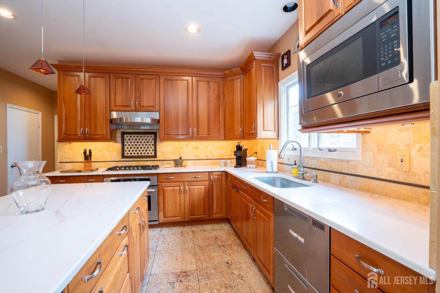 31 Sapphire, West Windsor, NJ, 08550